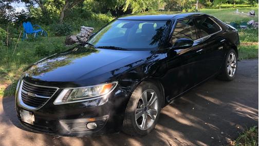 Photo 2 of 13 of 2011 Saab 9-5 Turbo4